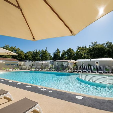 Camping Les Chevrefeuilles Royan Exterior photo
