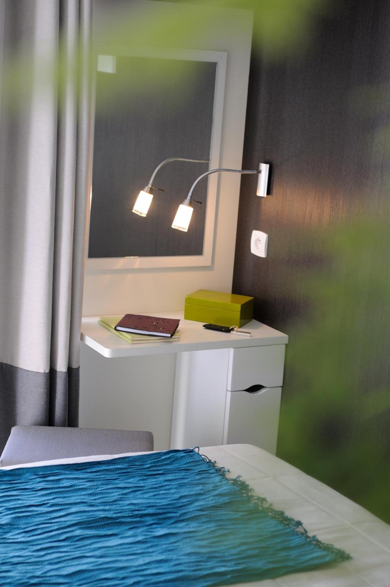 Camping Les Chevrefeuilles Royan Room photo