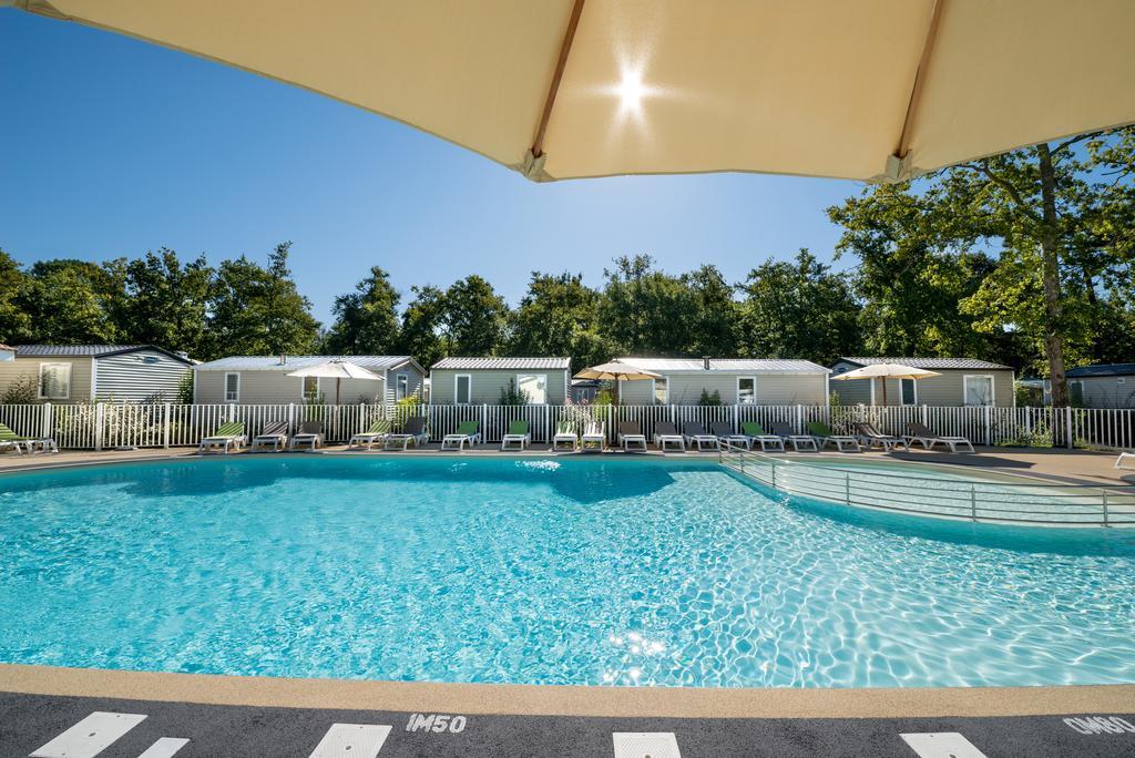 Camping Les Chevrefeuilles Royan Exterior photo